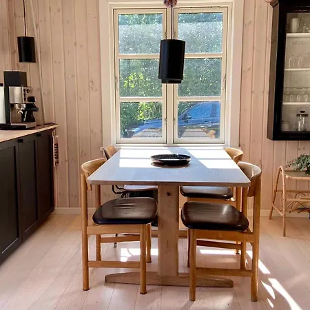 Charming Close To A Beautiful Feriehus