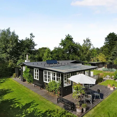 Charming Close To A Beautiful Feriehus Liseleje